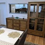 Apartment Hrastik 1 *