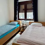 Apartment Hrastik 1 *