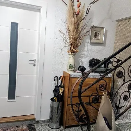 Hrastik 1 Apartment