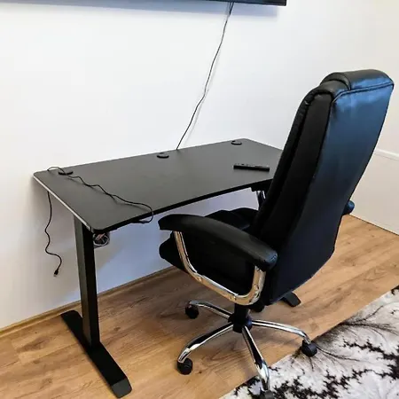 Hrastik 1